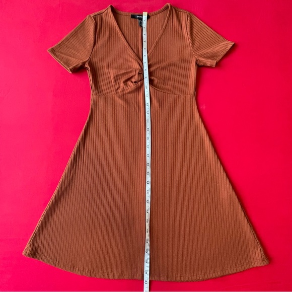 Forever 21 V-Neck Dress Size US S. - Picture 2 of 7